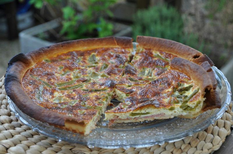 Quiche aux asperges et jambon cru