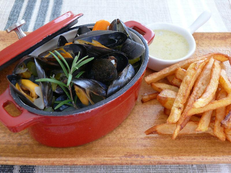 Moules marinières sauce au roquefort