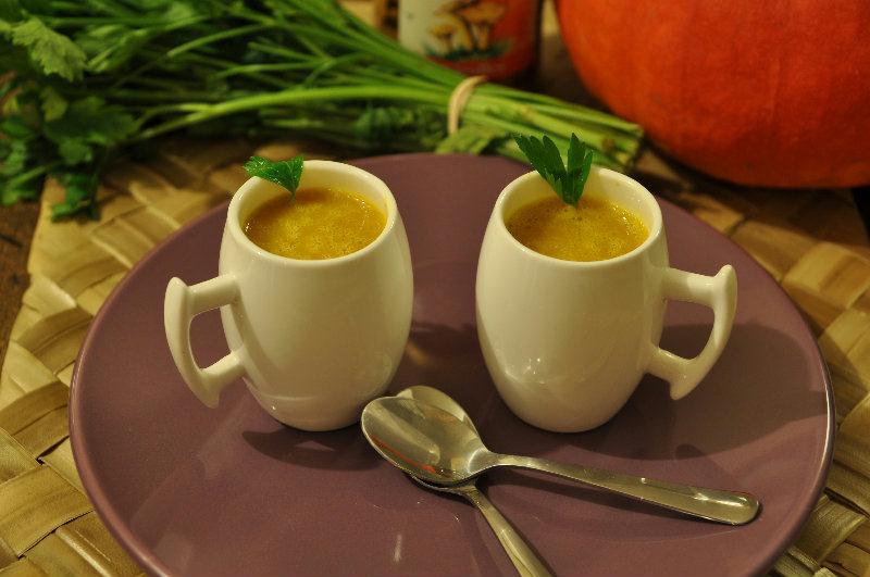Velouté de Potiron aux girolles