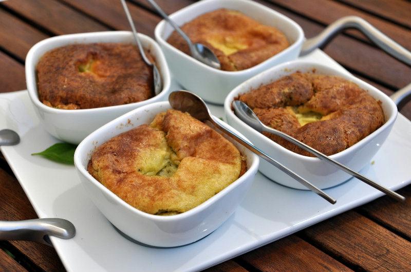 Clafoutis de fèves au pesto