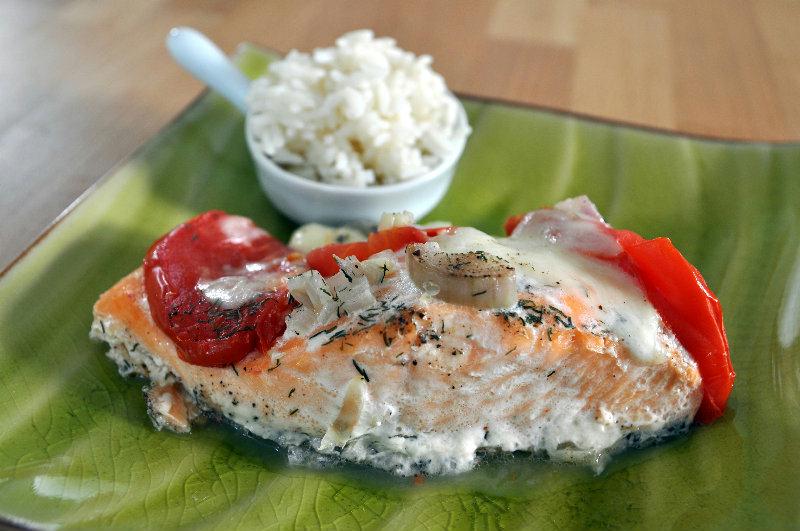 Papillote de saumon, tomate et mozzarella