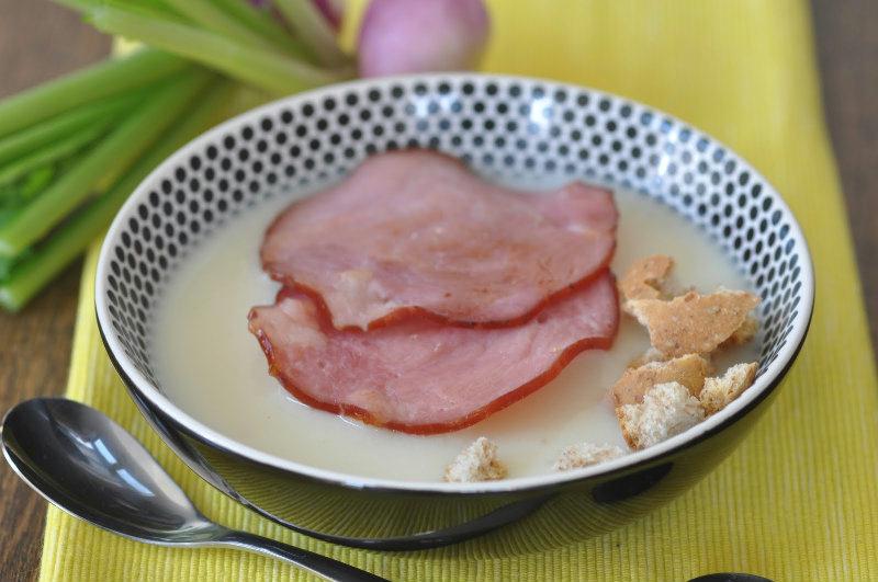 Velouté de navet au bacon et croutons