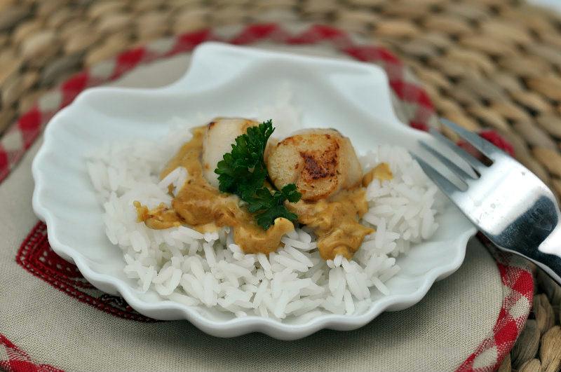 Noix de Saint jacques aux épices et crème de coco