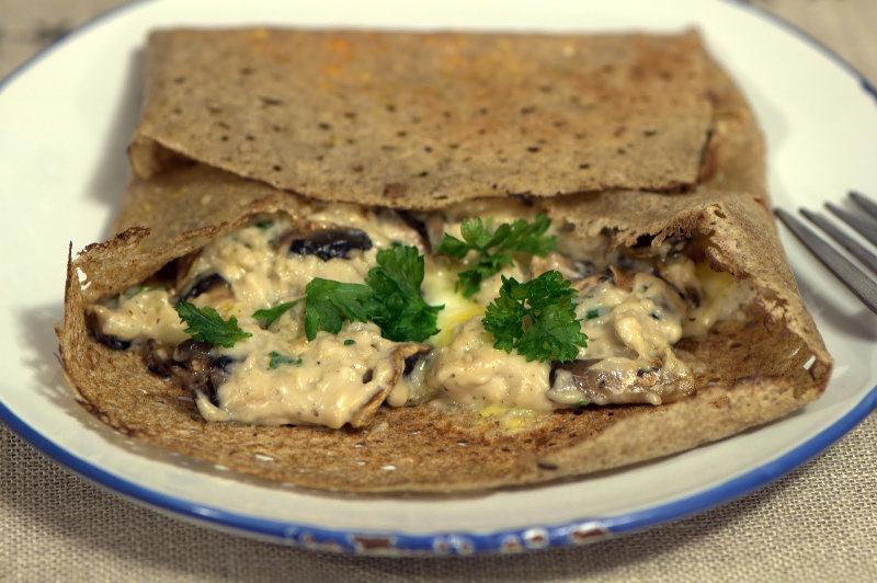 Galette à l'oeuf et aux champignons