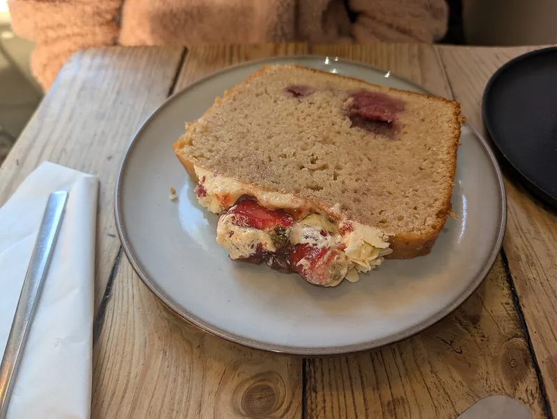 Génoise framboise